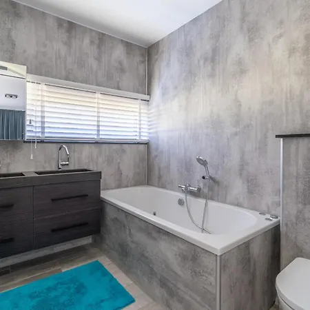 Gerritslanderdijkje 39a Villa *